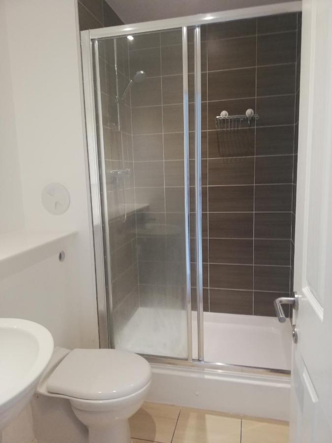 אדינבורו Stunning Waterfront Western Harbour Apartment מראה חיצוני תמונה